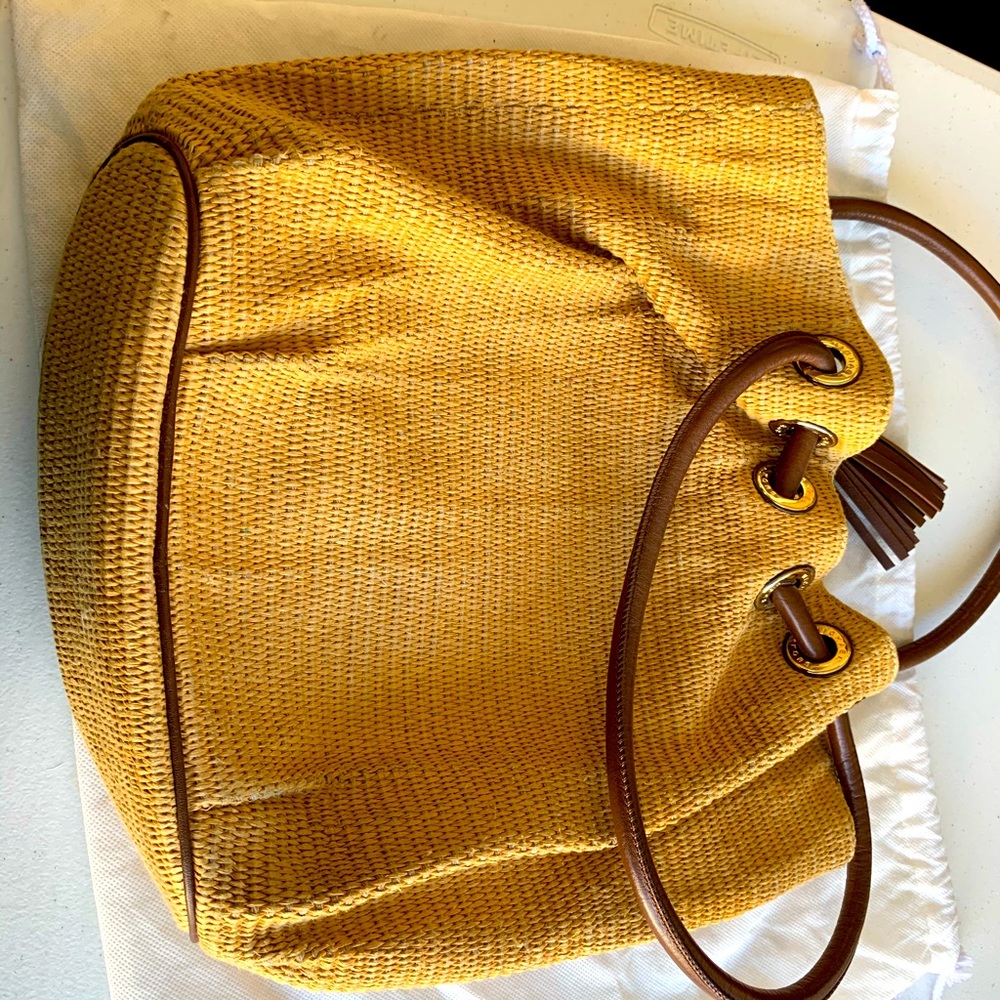 Raffia bucket bag